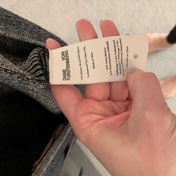 DVF silver/gray knit wrap dress - Picture 2 of 3